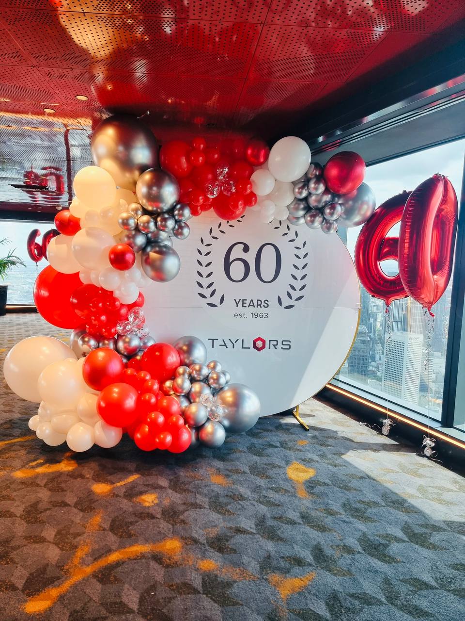 Fiesta navideña corporativa de Taylor en Eureka 89