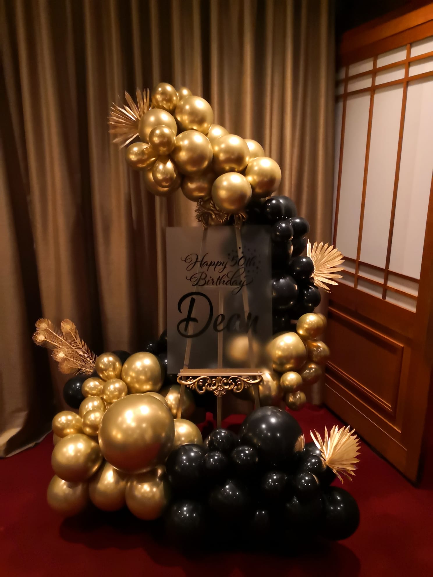 Baroque Gold Easel Balloon Display Melbourne Fairytale Balloons